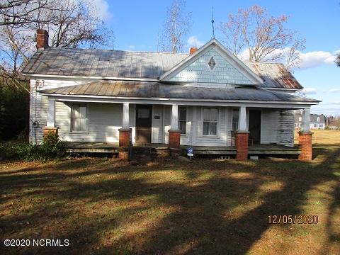 1018 High House Road Clinton, NC 28328 - Photo 1 of 11 Front