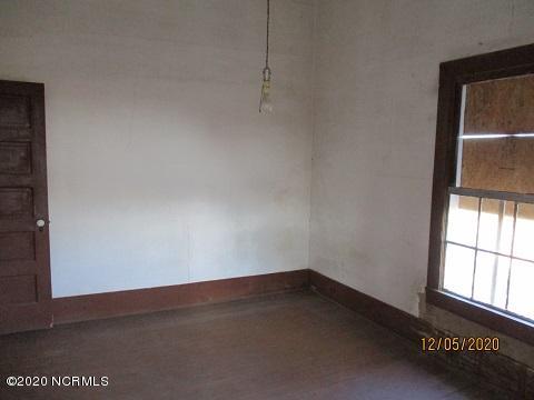 1018 High House Road Clinton, NC 28328 - Photo 5 of 11 bed 1