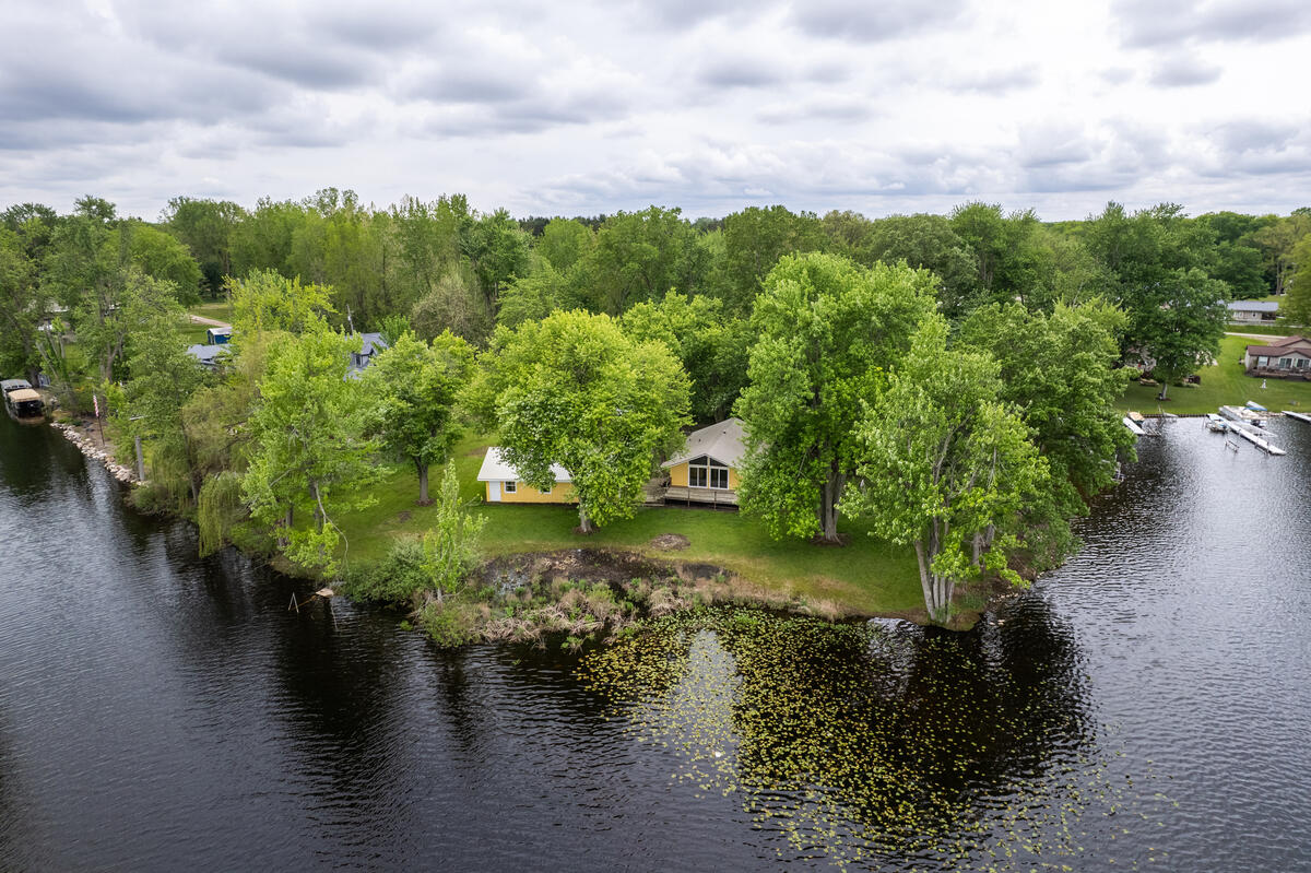 265 Winhoven Road Coldwater, MI 49036 - Photo 1 of 1 265-Winhoven-Rd-Coldwater-MI-49036-5