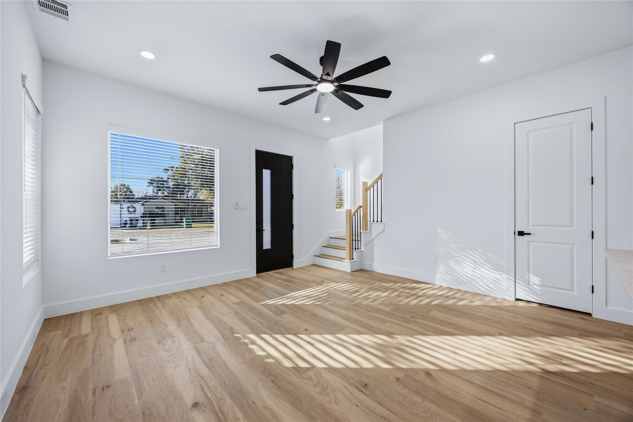 4302 Idaho Street, Unit AB Houston, TX 77021 - Photo 3 of 24