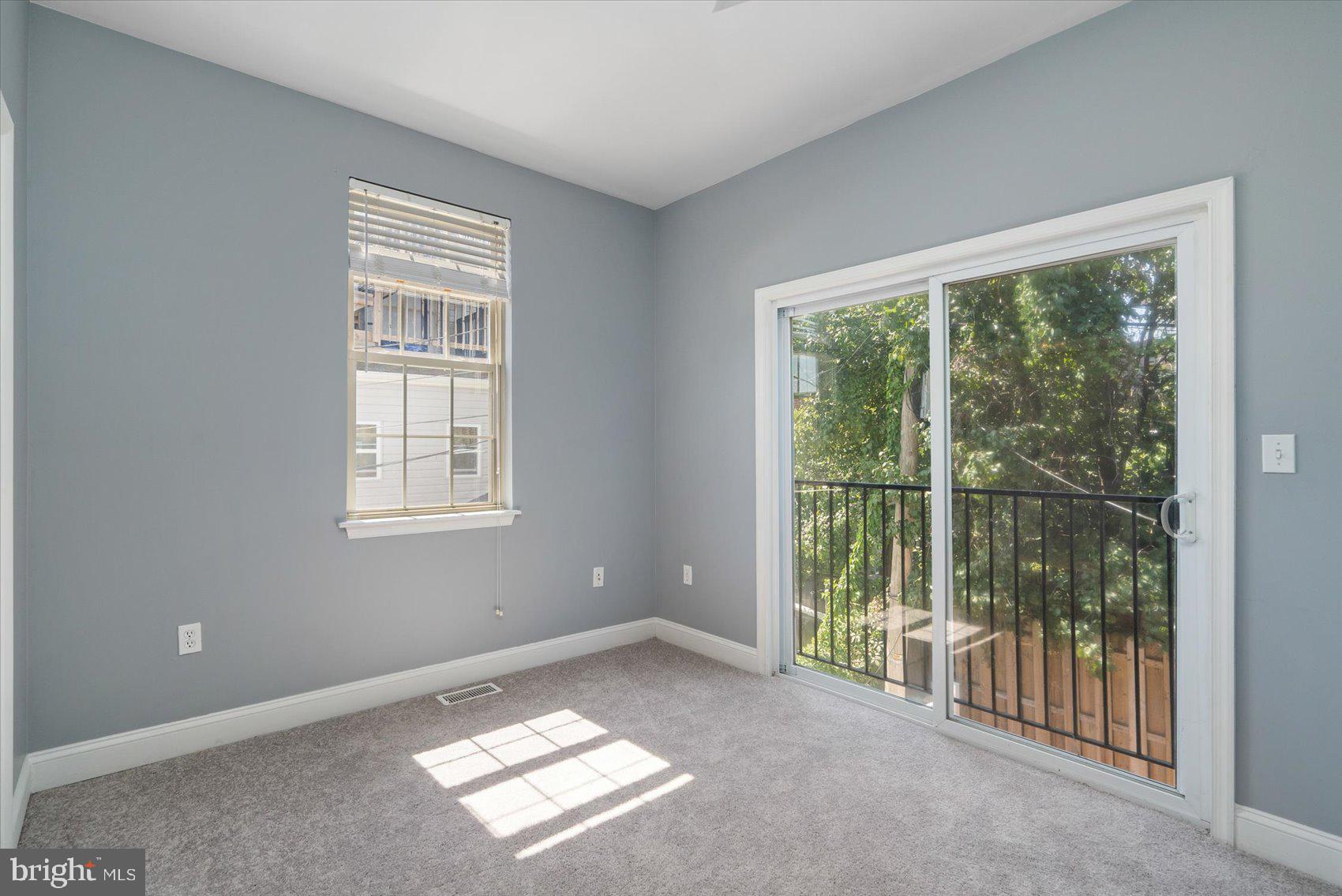 104 North Patterson Park Avenue Baltimore, MD 21231 - Photo 24 of 38 a view of empty room with floor to ceiling window