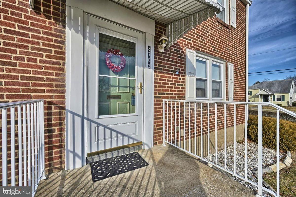3762 Rutherford Street Harrisburg, PA 17111 - Photo 2 of 26 Gallery Image 2