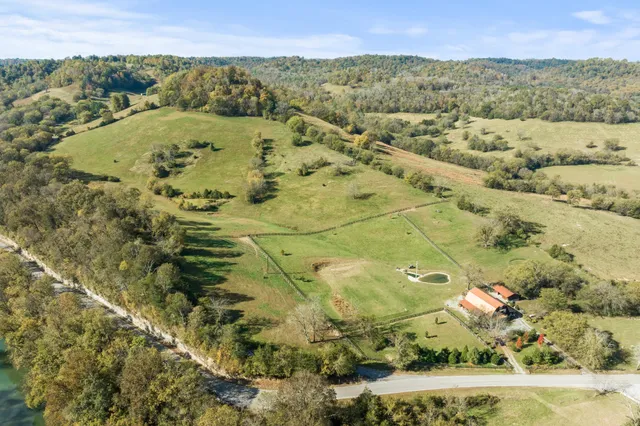 $1,000,000 | 11528 Dodson Branch Highway, Gainesboro, TN 38562