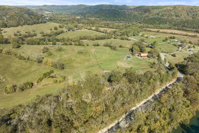 $1,000,000 | 11528 Dodson Branch Highway, Gainesboro, TN 38562