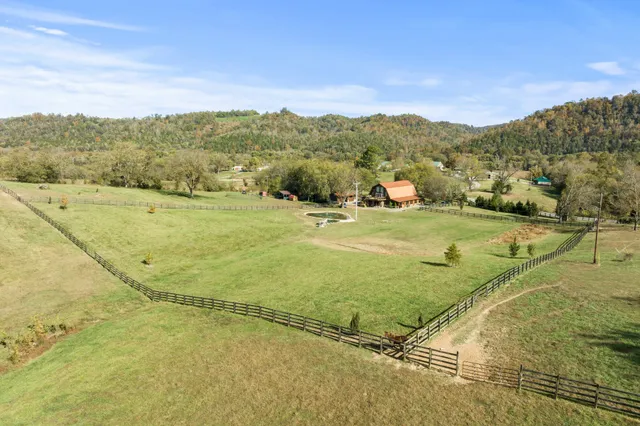 $1,000,000 | 11528 Dodson Branch Highway, Gainesboro, TN 38562