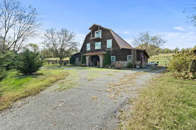 $1,000,000 | 11528 Dodson Branch Highway, Gainesboro, TN 38562