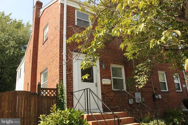$3,100 | 7 South Ingram Street, Alexandria, VA 22304