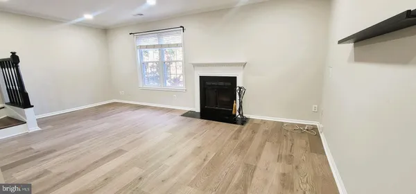 $2,590 | 128 Bent Twig Lane, Unit 345, Gaithersburg, MD 20878