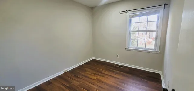 $2,690 | 128 Bent Twig Lane, Unit 345, Gaithersburg, MD 20878