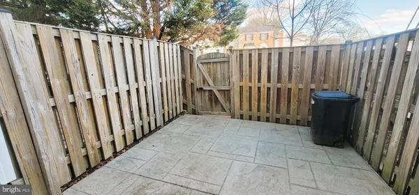 $2,590 | 128 Bent Twig Lane, Unit 345, Gaithersburg, MD 20878