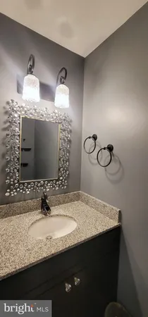 $2,590 | 128 Bent Twig Lane, Unit 345, Gaithersburg, MD 20878