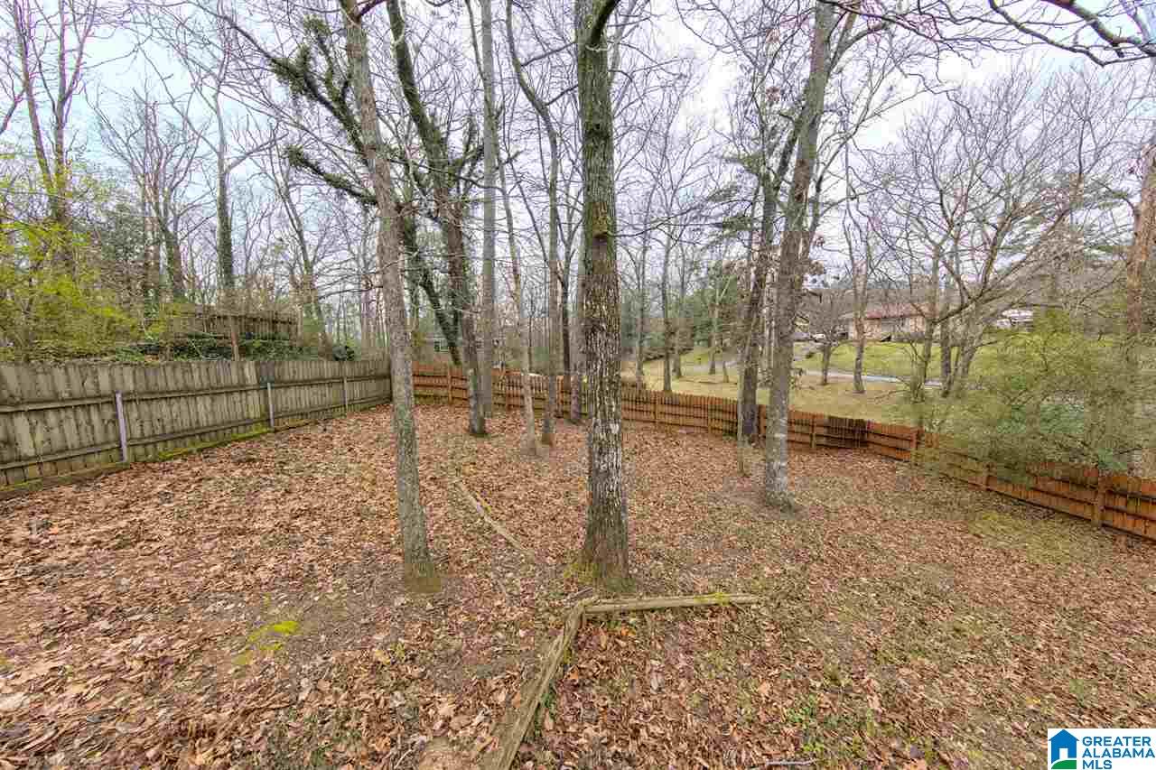 904 Rockingham Road Birmingham, AL 35235 - Photo 8 of 37