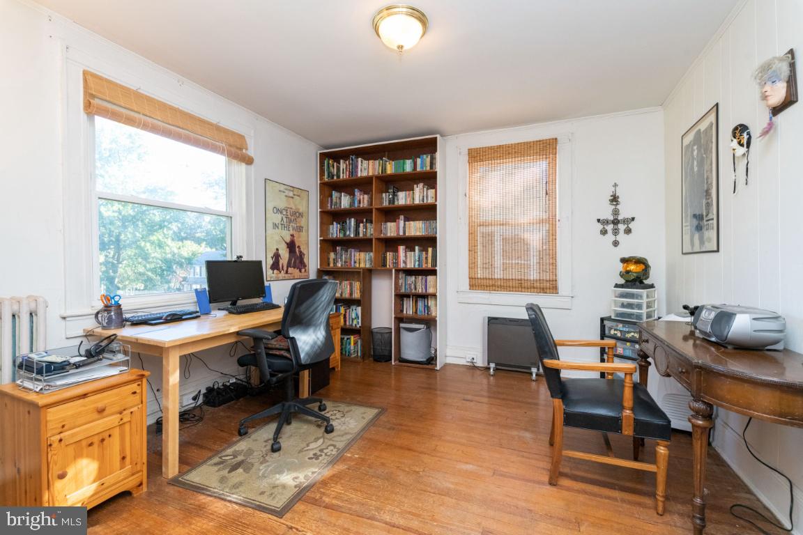 519 Orkney Road Baltimore, MD 21212 - Photo 22 of 40 3rd bedroom on 2nd floor/currently office