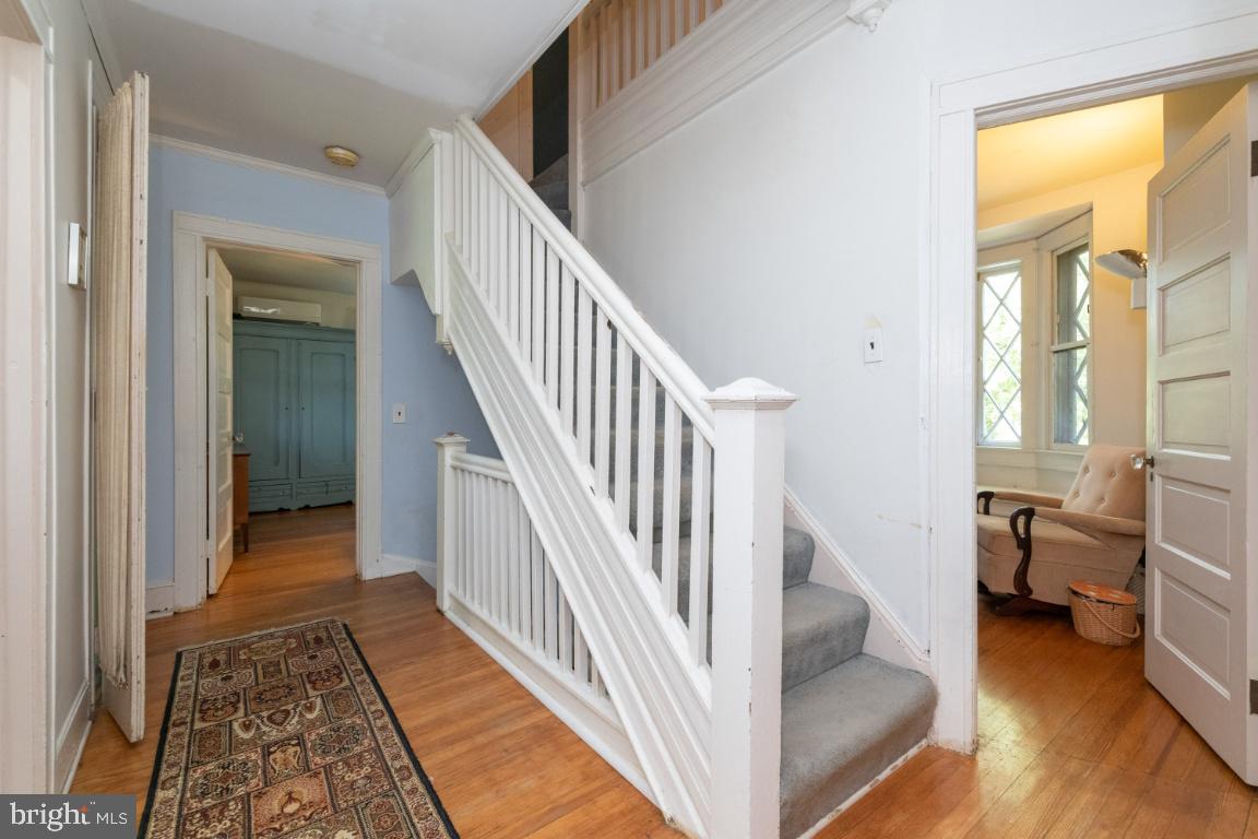 519 Orkney Road Baltimore, MD 21212 - Photo 26 of 40 Hallway 2nd floor