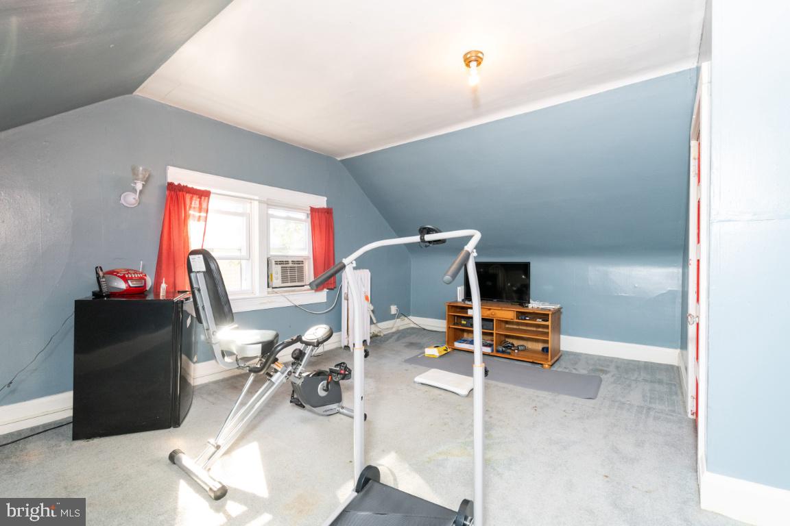 519 Orkney Road Baltimore, MD 21212 - Photo 30 of 40 6th bedroom on 3rd floor/ currently exercise room