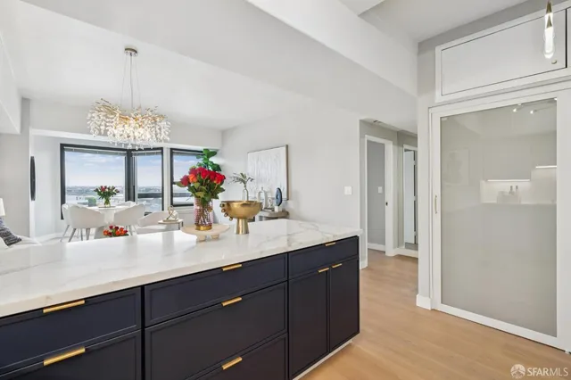 $529,000 | 6363 Christie Avenue, Unit 1203, Emeryville, CA 94608