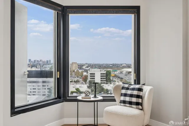 $529,000 | 6363 Christie Avenue, Unit 1203, Emeryville, CA 94608