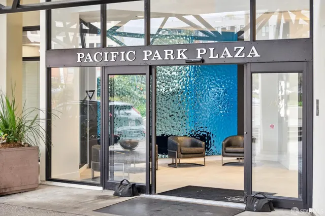 $529,000 | 6363 Christie Avenue, Unit 1203, Emeryville, CA 94608