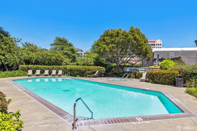 $529,000 | 6363 Christie Avenue, Unit 1203, Emeryville, CA 94608