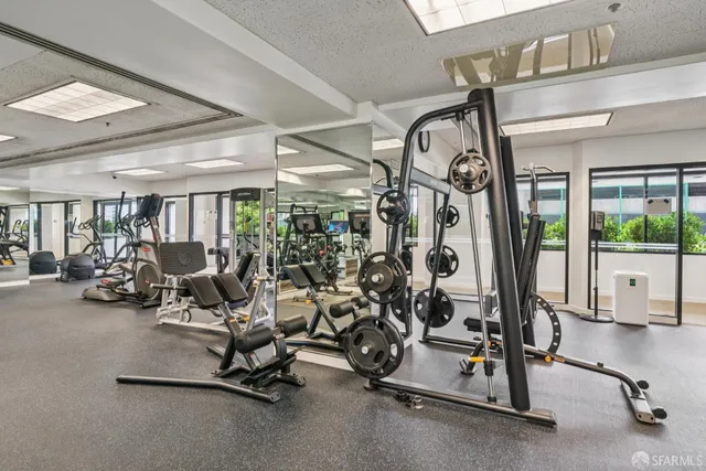 $529,000 | 6363 Christie Avenue, Unit 1203, Emeryville, CA 94608