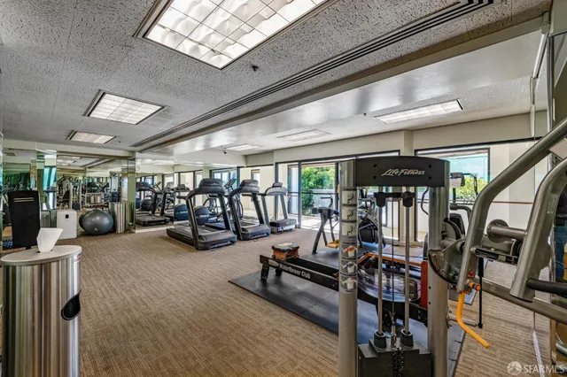 $529,000 | 6363 Christie Avenue, Unit 1203, Emeryville, CA 94608