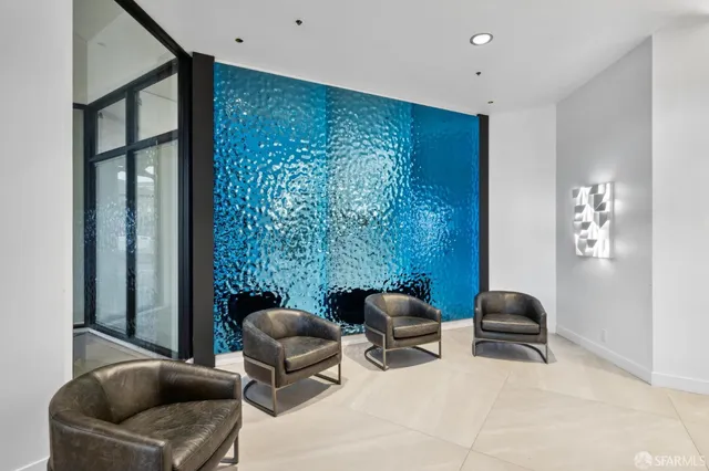 $529,000 | 6363 Christie Avenue, Unit 1203, Emeryville, CA 94608