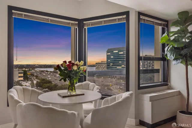 $529,000 | 6363 Christie Avenue, Unit 1203, Emeryville, CA 94608