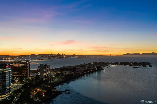 $529,000 | 6363 Christie Avenue, Unit 1203, Emeryville, CA 94608