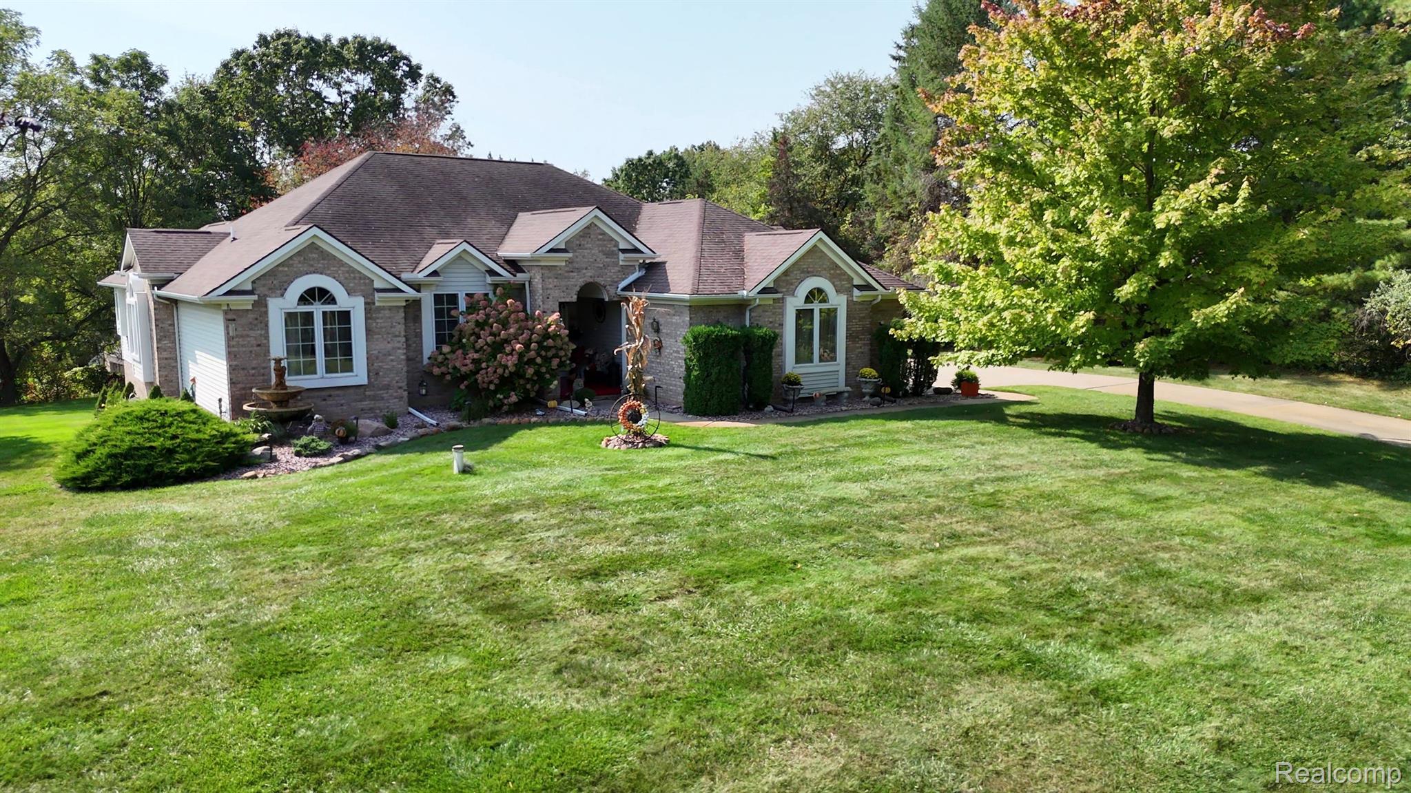 1411 Rillview Court Metamora, MI 48455 - Photo 3 of 30 Gallery Image 3