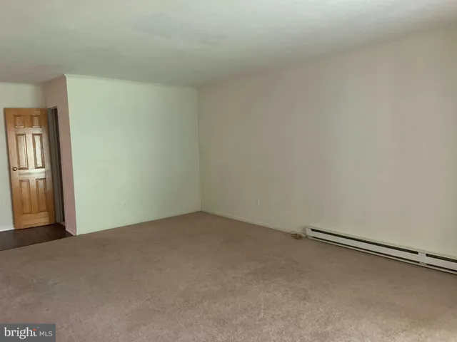 $1,900 | 400 Campbell Circle, Unit G15, Downingtown, PA 19335