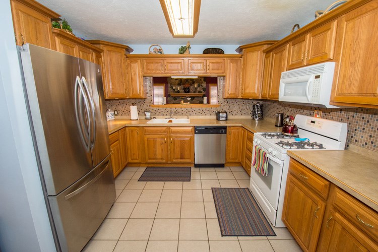 58045 Pear Road South Bend, IN 46619 - Photo 17 of 32 Gallery Image 17