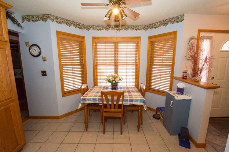 58045 Pear Road South Bend, IN 46619 - Photo 3 of 32 Gallery Image 3