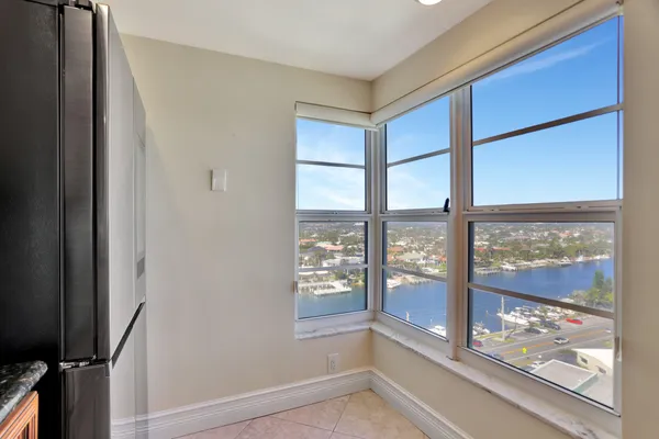 $4,200 | 1021 Hillsboro Mile, Unit 1108, Hillsboro Beach, FL 33064