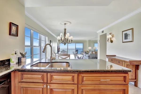 $4,200 | 1021 Hillsboro Mile, Unit 1108, Hillsboro Beach, FL 33064