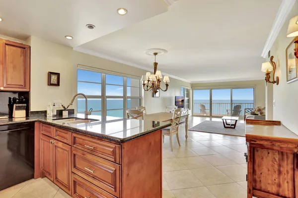 $4,200 | 1021 Hillsboro Mile, Unit 1108, Hillsboro Beach, FL 33064