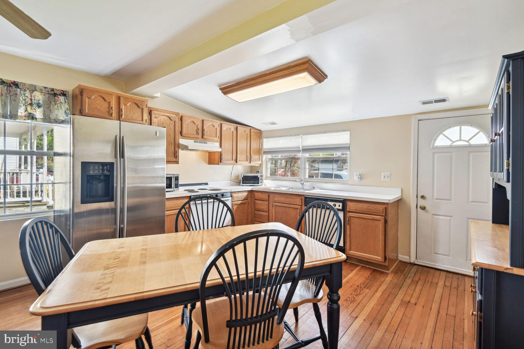 1603 Ruxton Road Edgewater, MD 21037 - Photo 6 of 16
