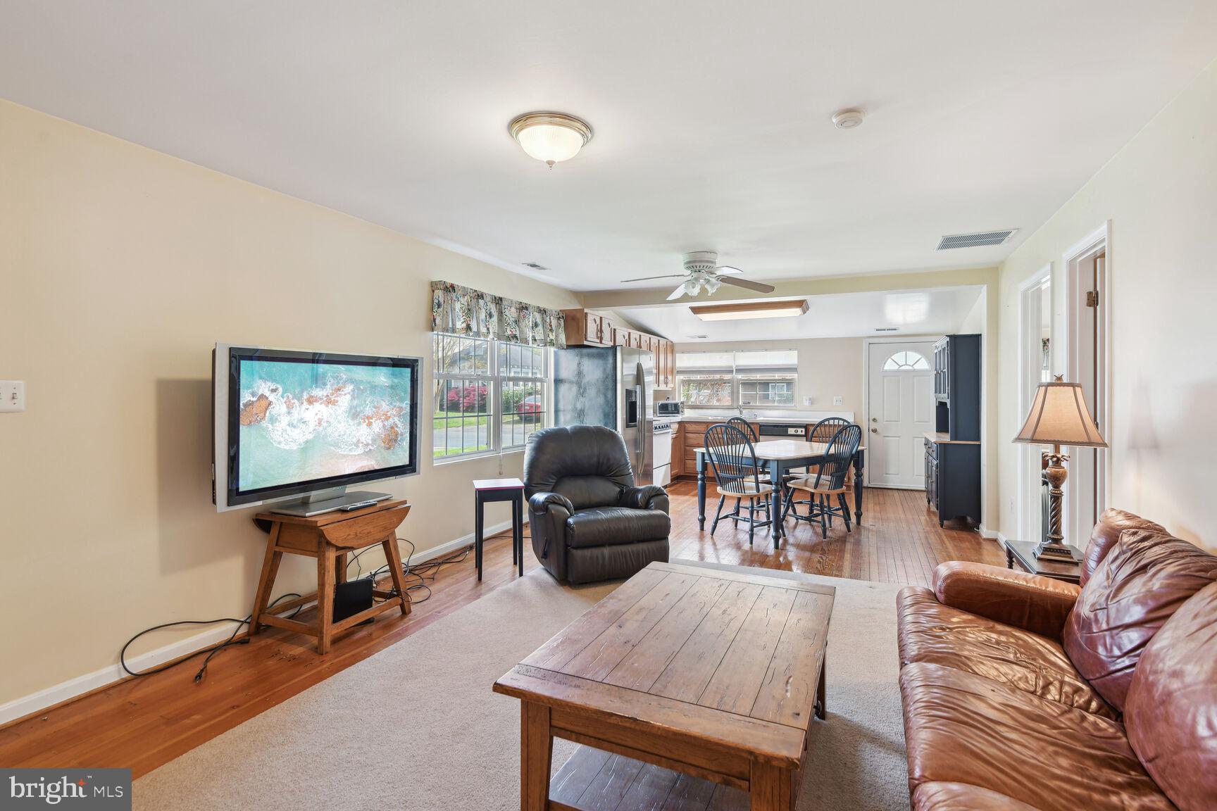 1603 Ruxton Road Edgewater, MD 21037 - Photo 7 of 16
