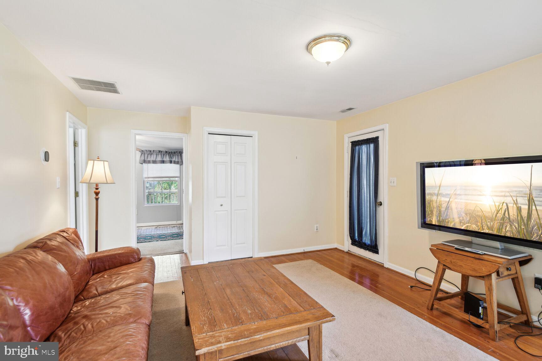 1603 Ruxton Road Edgewater, MD 21037 - Photo 8 of 16
