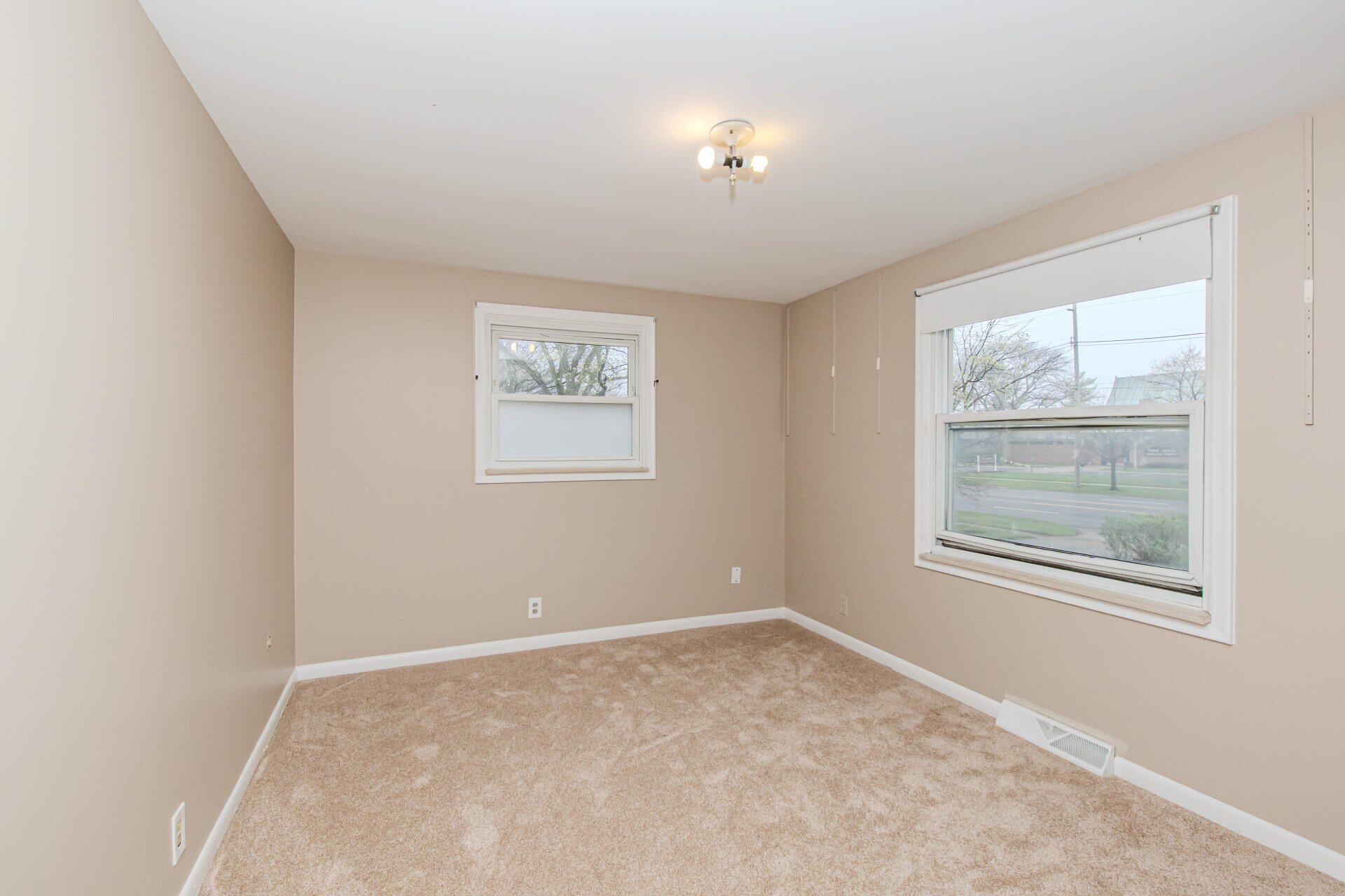 539 South Sheldon Road Plymouth, MI 48170 - Photo 42 of 54 41