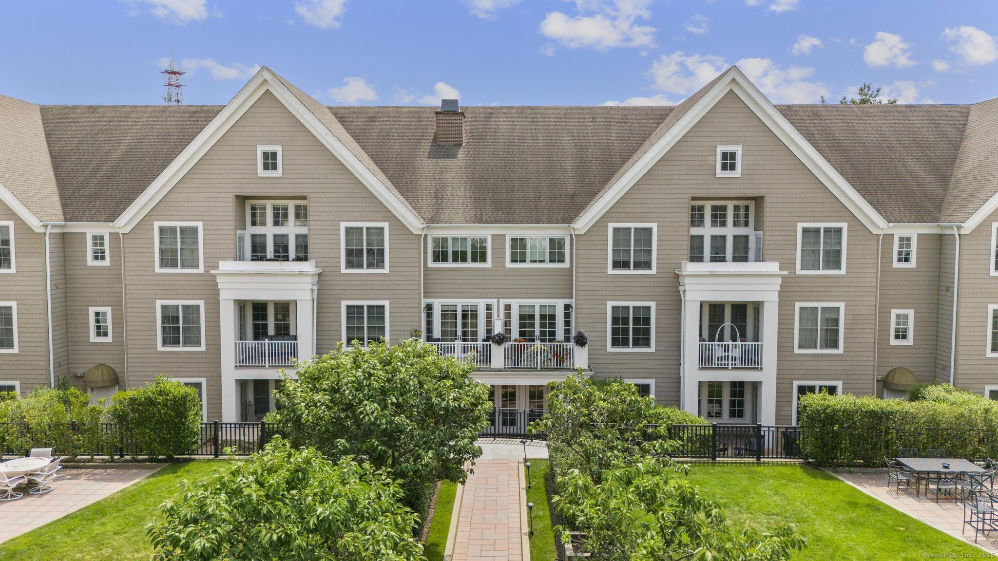 77 Havemeyer Lane, Unit 313 Stamford, CT 06902 - Photo 2 of 26