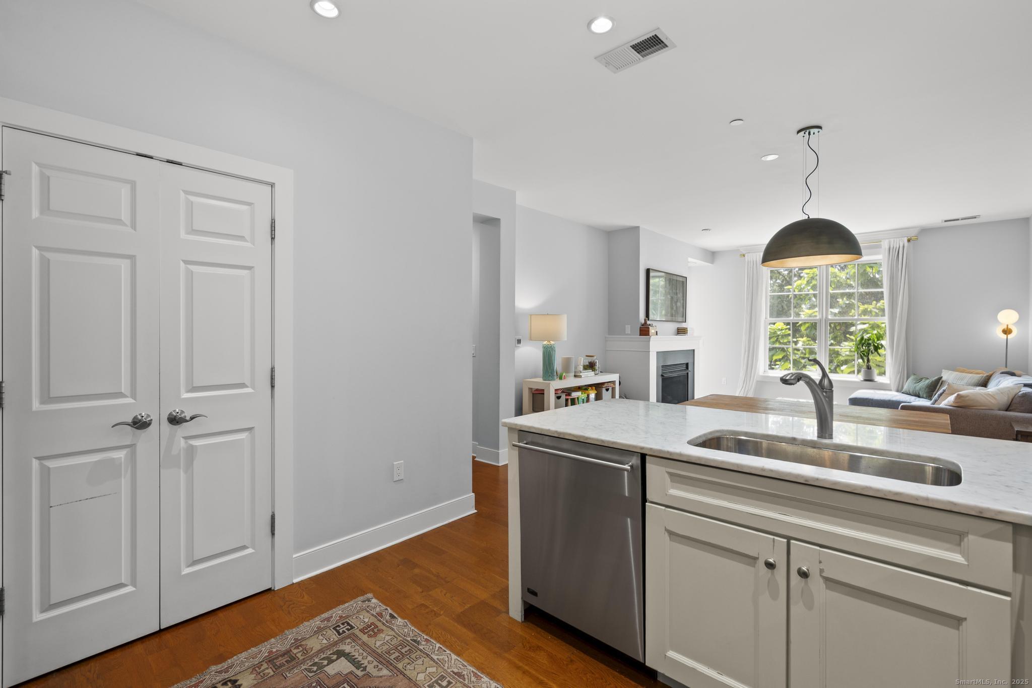 77 Havemeyer Lane, Unit 313 Stamford, CT 06902 - Photo 21 of 26