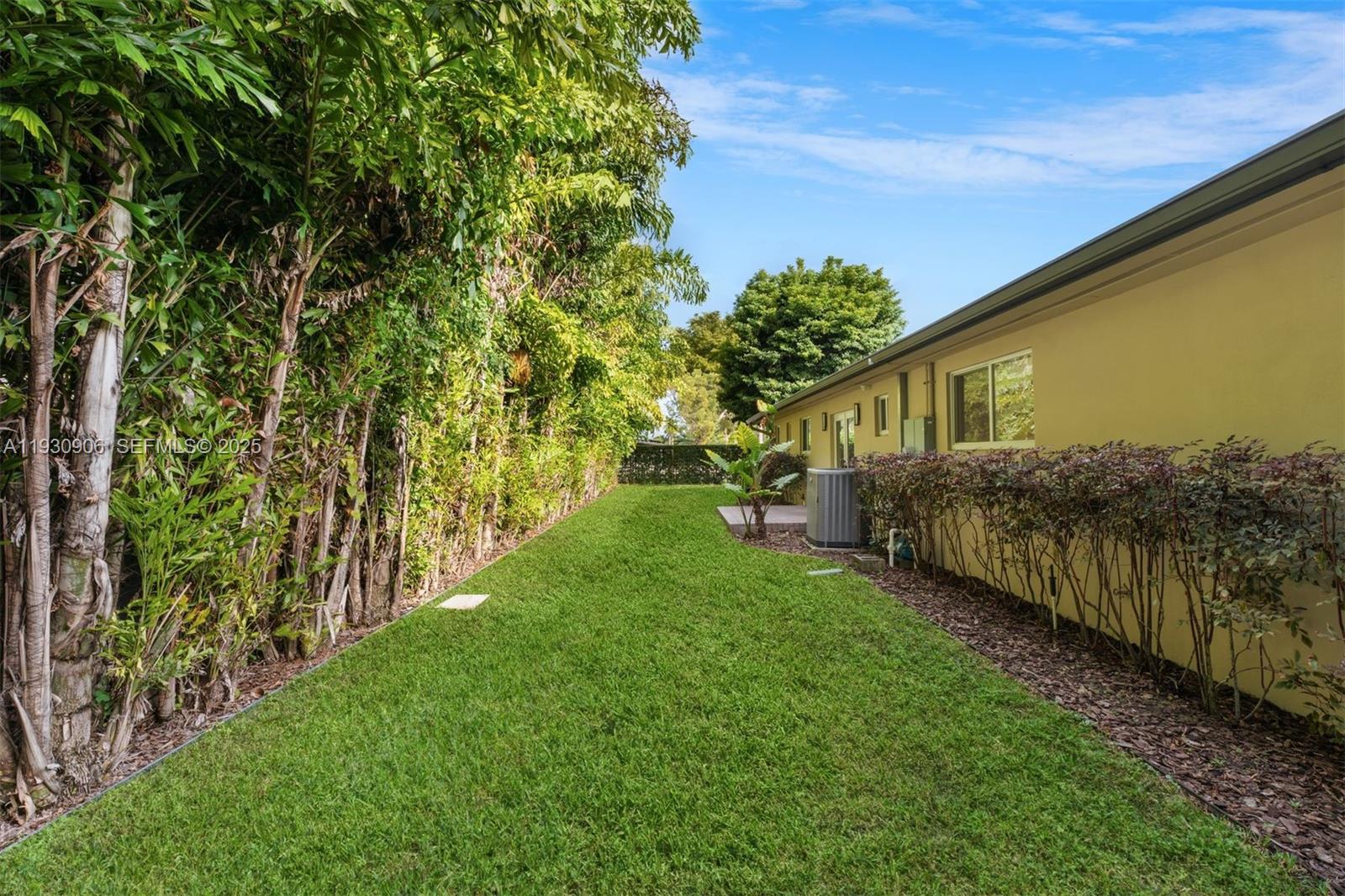 6701 Southwest 49th Terrace Miami, FL 33155 - Photo 29 of 34