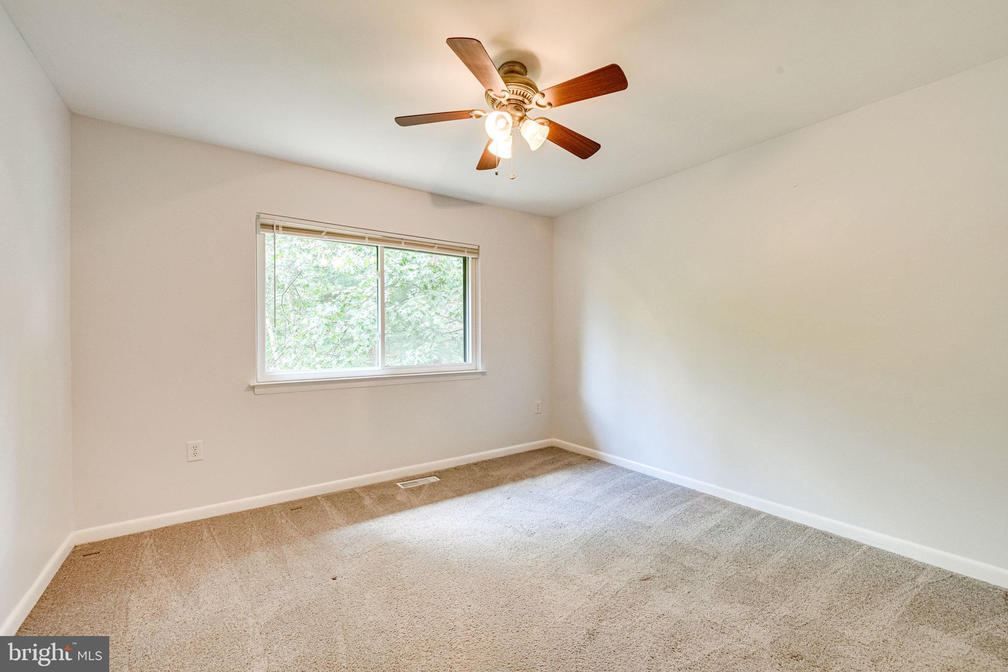 1944 Winterport Cluster Reston, VA 20191 - Photo 22 of 28 Bedroom