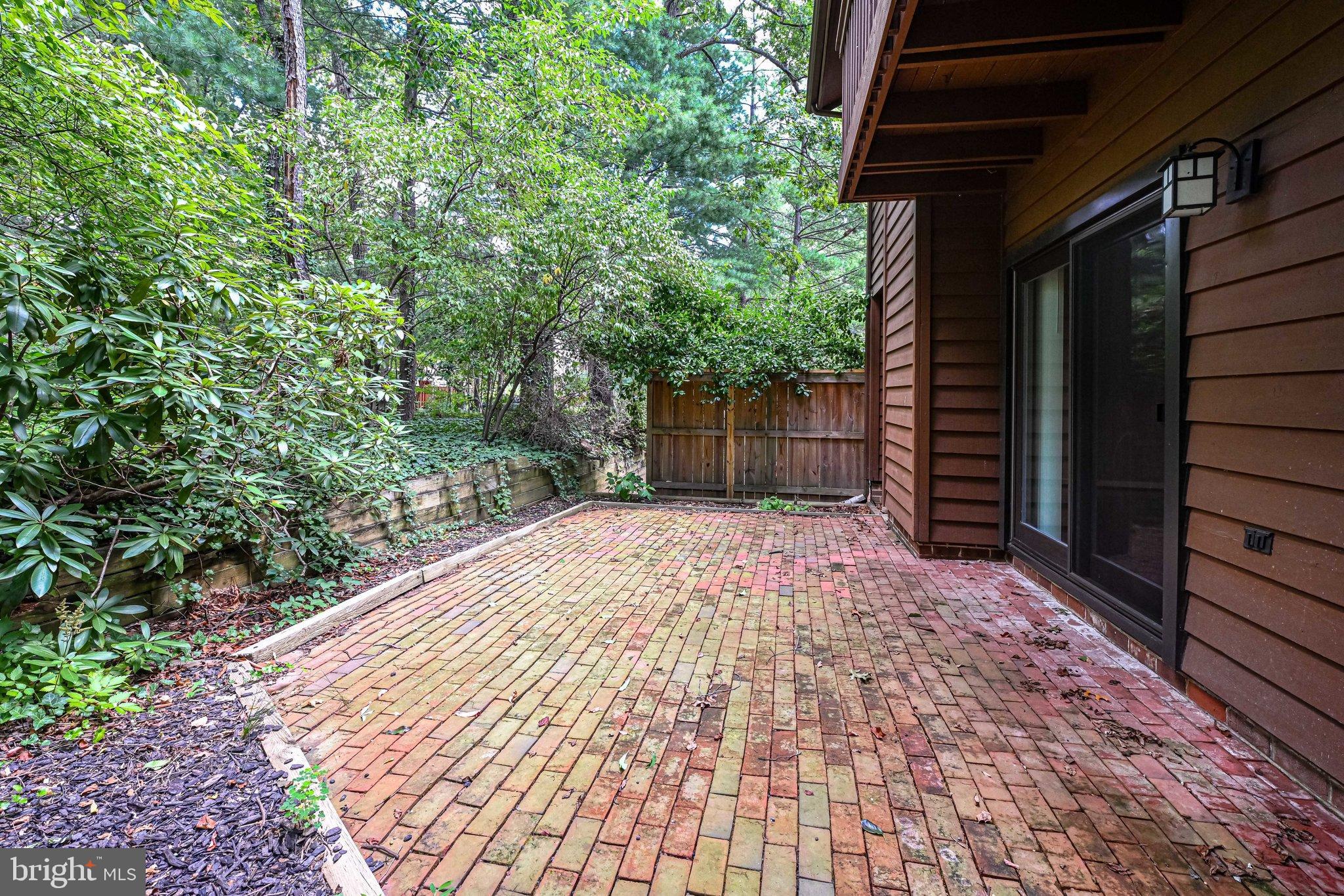 1944 Winterport Cluster Reston, VA 20191 - Photo 27 of 28 Charming brick courtyard (Living Room access)