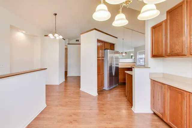 $315,000 | 1370 Spencer Lane, Batavia, IL 60510