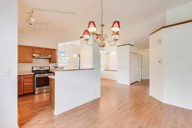 $315,000 | 1370 Spencer Lane, Batavia, IL 60510