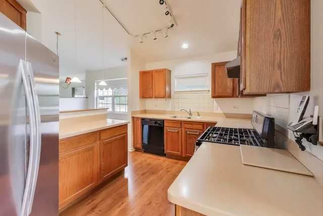 $315,000 | 1370 Spencer Lane, Batavia, IL 60510