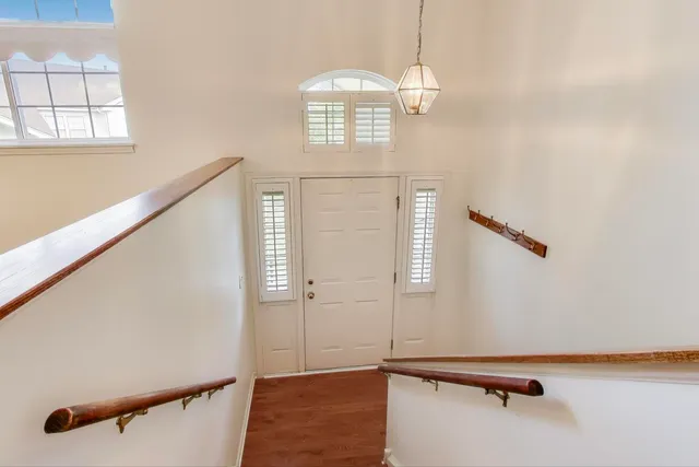 $315,000 | 1370 Spencer Lane, Batavia, IL 60510