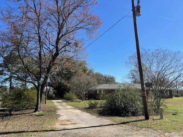 271 Holman Road Sumter, SC 29153 - Photo 3 of 58