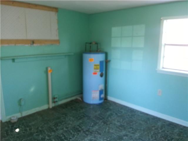 2620 Martin Branch Road McEwen, TN 37101 - Photo 14 of 15 Utility room